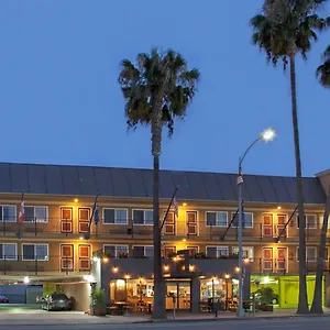 2* Hotel Travelodge By Wyndham Culver